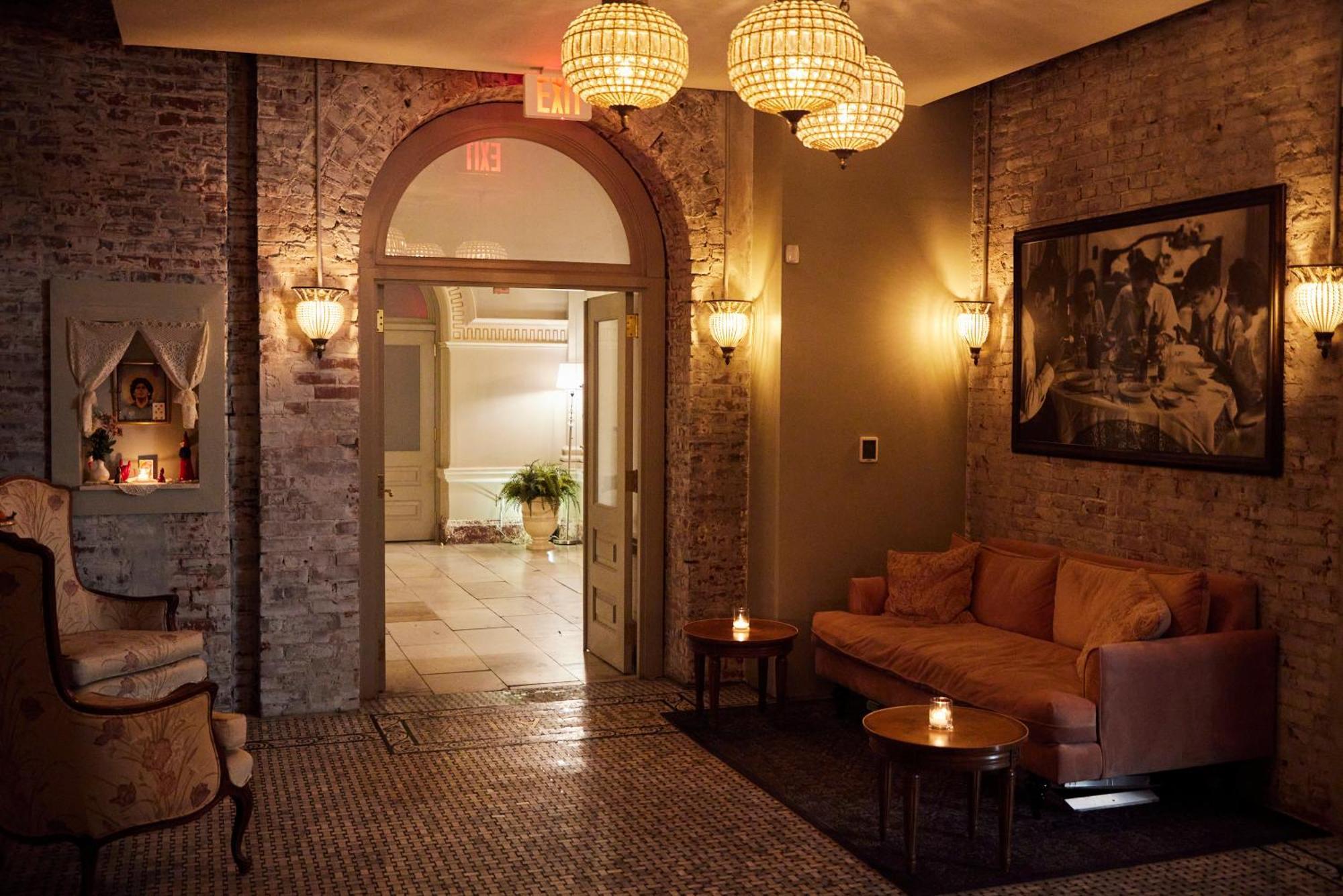 Mint House At The Divine Lorraine Hotel - Philadelphia Exterior photo